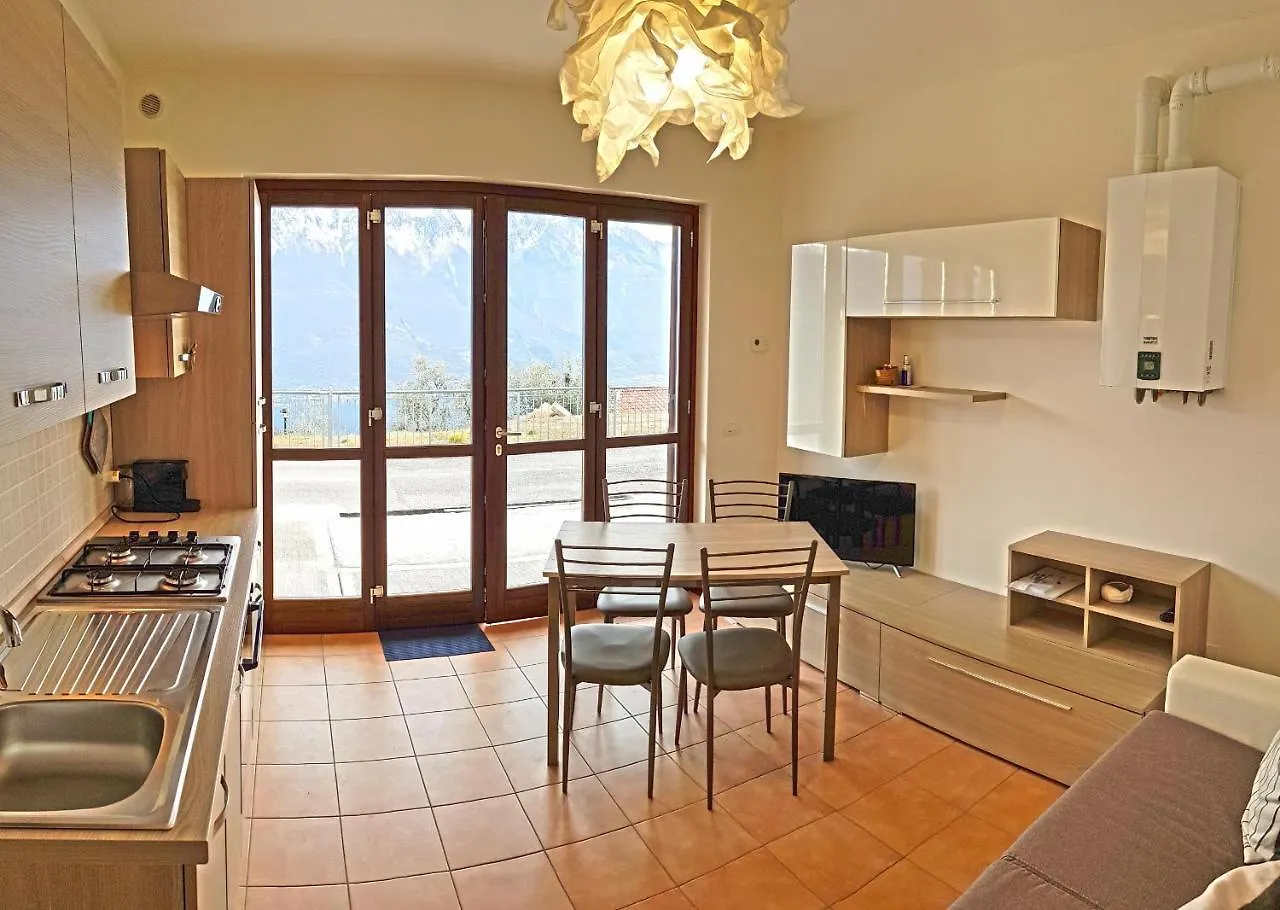 La Quiete 19 Lake View Apartment By Gardadomusmea Tremosine 意大利